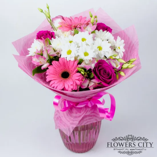 Лаура от интернет-магазина цветов в 