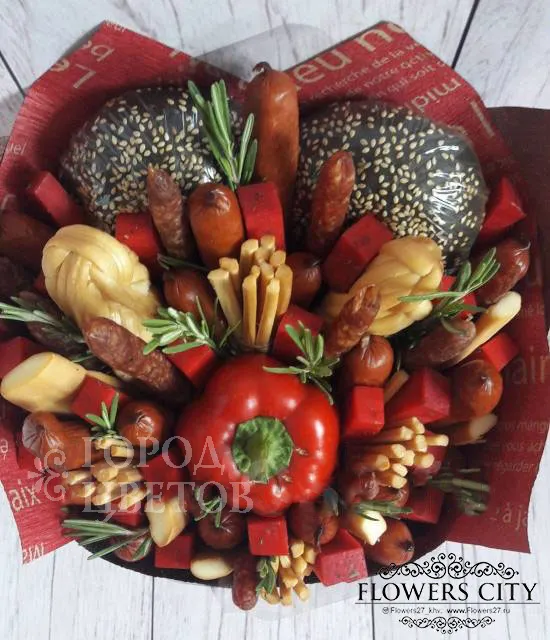 Мужской букет из колбасы и сыра