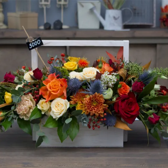 Яркая цветочная композиция от интернет-магазина цветов в 