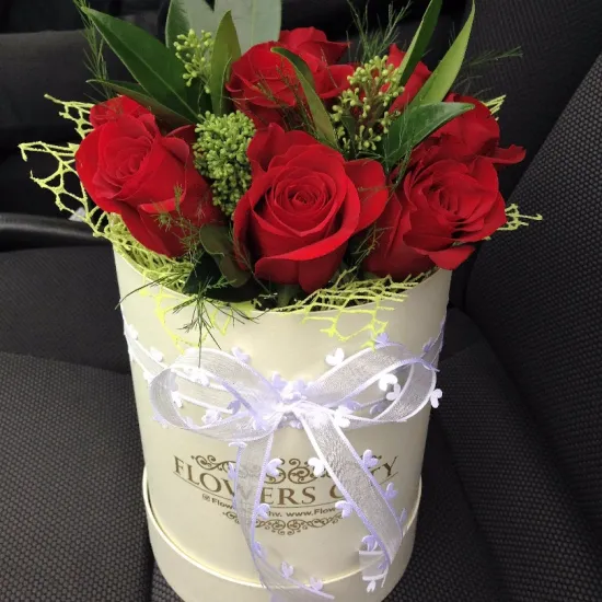 Ирина от интернет-магазина цветов в 