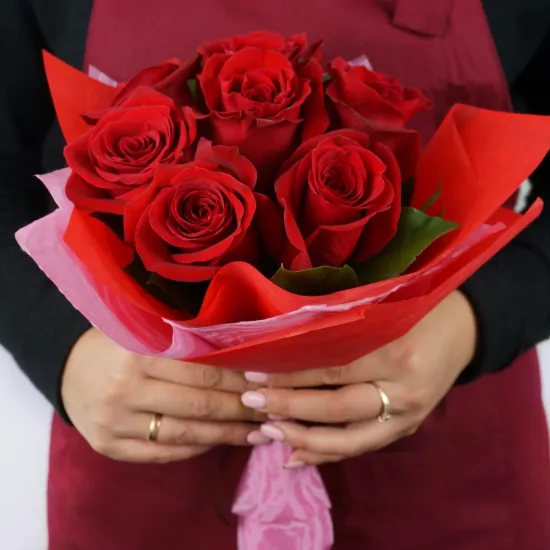 Возвышенные чувства от интернет-магазина цветов в 