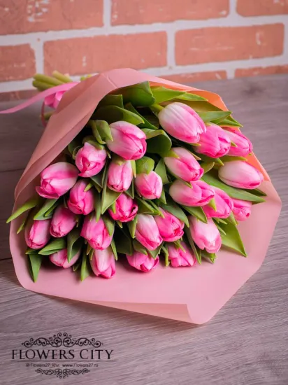 Нежный подарок от интернет-магазина цветов в 