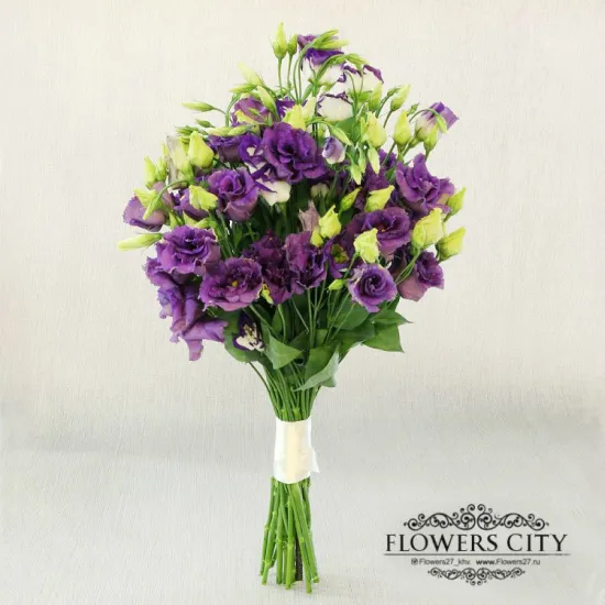 11 фиолетовых эустом от интернет-магазина цветов в 