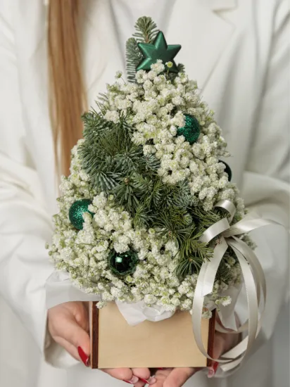 Снежная елочка от интернет-магазина цветов в 